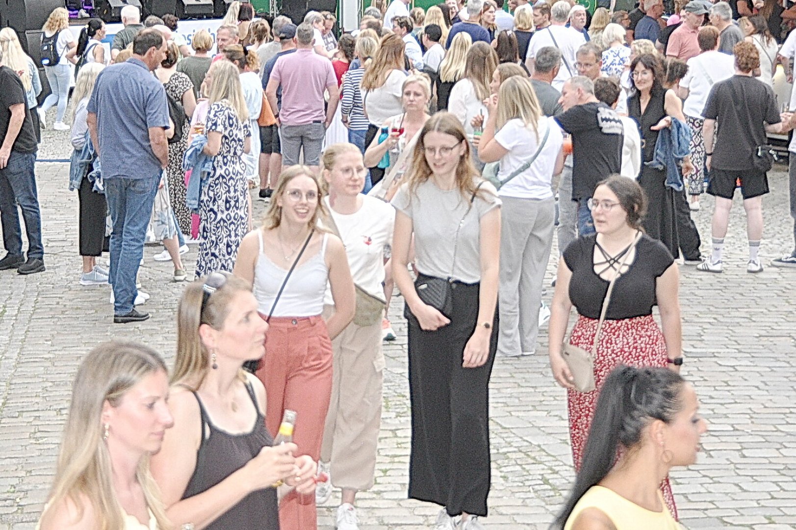 So war das Stadtfest in Leer am Samstag und Sonntag - Bild 17
