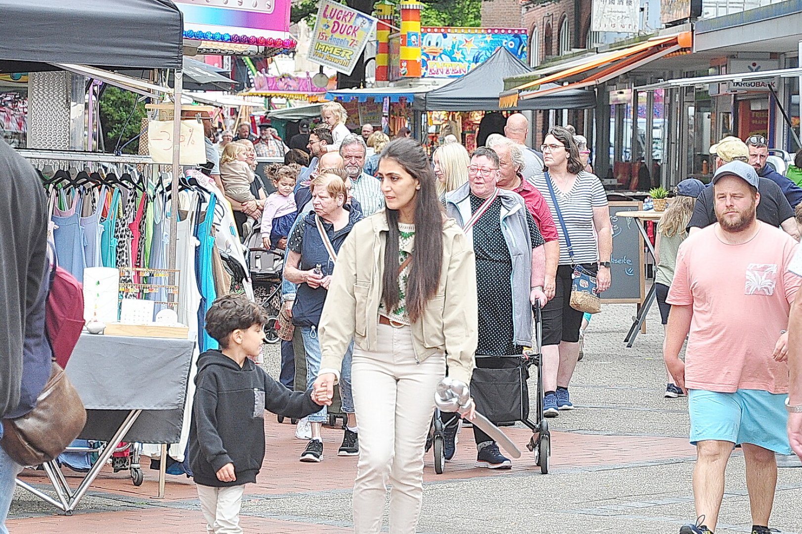 So war das Stadtfest in Leer am Samstag und Sonntag - Bild 23