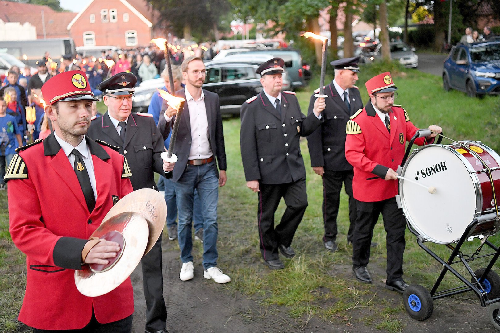 Auftakt des Feuerwehrfestes in Hatshausen - Bild 1