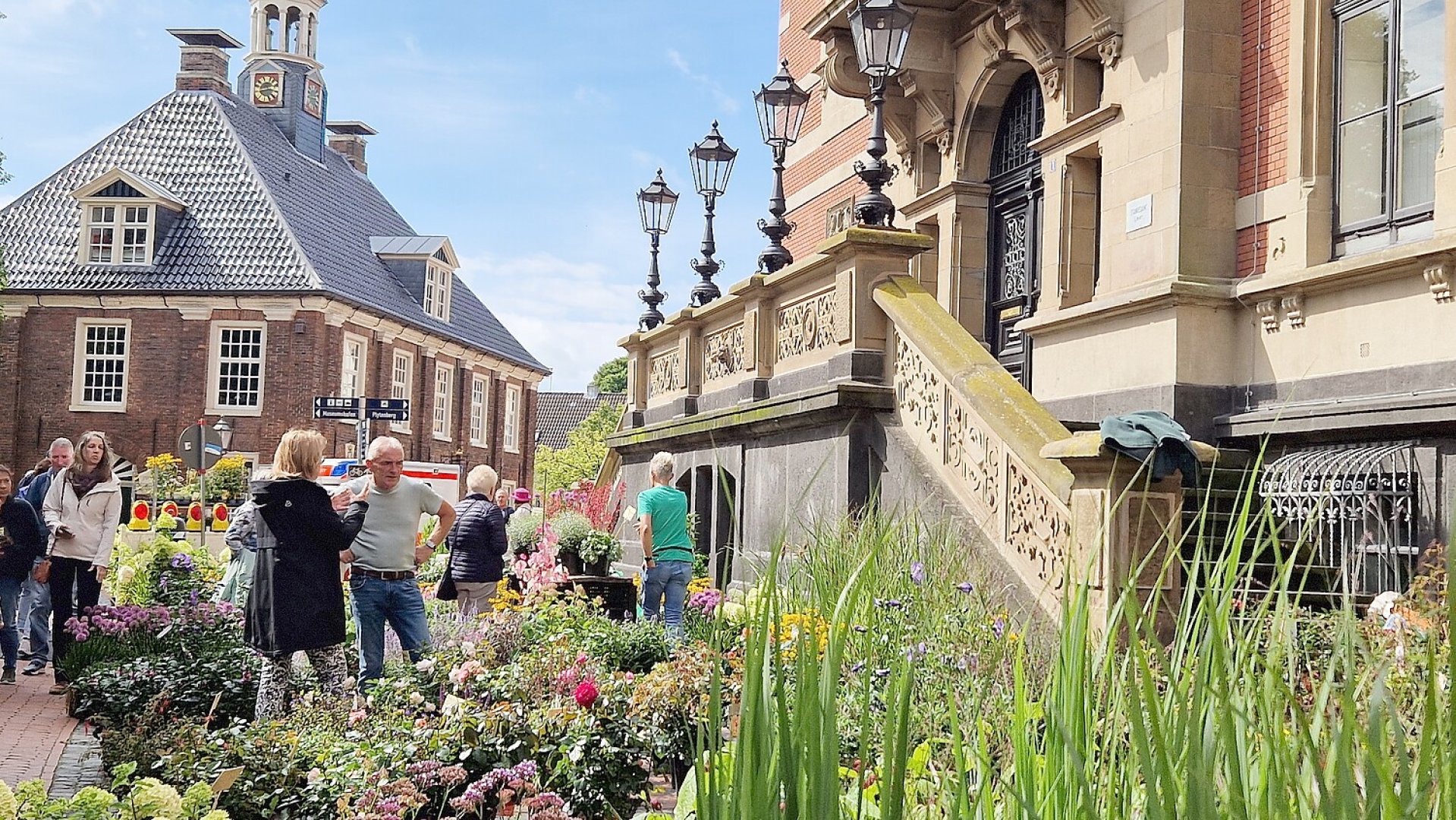 Kunsthandwerkermarkt in der Leeraner Altstadt Lockte Besuchermassen an - Bild 1