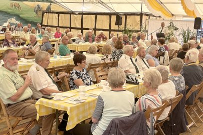 Schützenfest in Ostrhauderfehn eröffnet - Bild 3