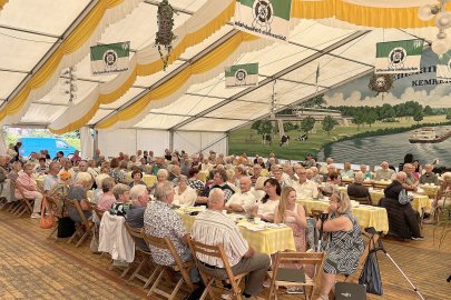 Schützenfest in Ostrhauderfehn eröffnet - Bild 4
