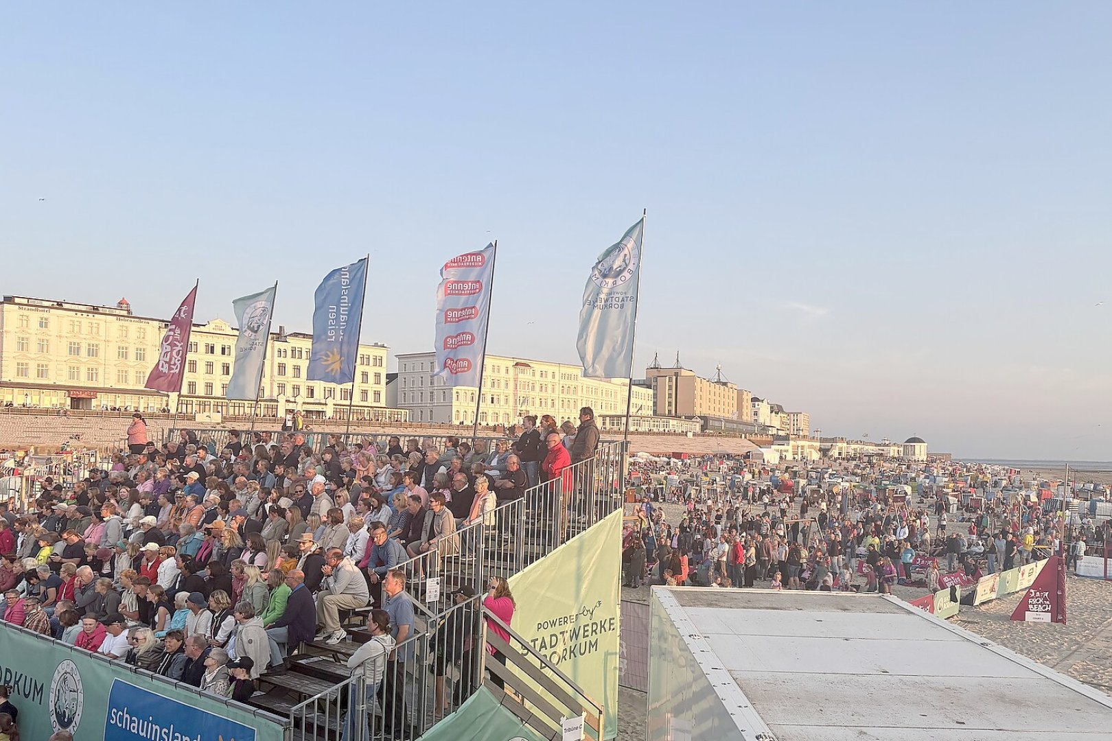 Revolverheld bei den Beach Days Borkum – Teil 2 - Bild 7