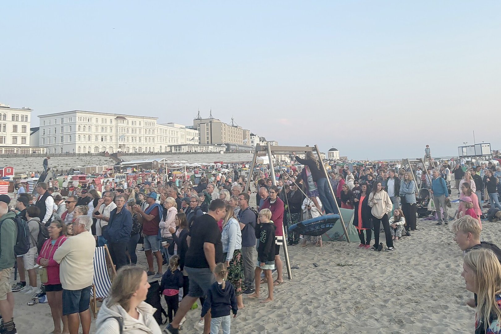 Revolverheld bei den Beach Days Borkum – Teil 2 - Bild 9