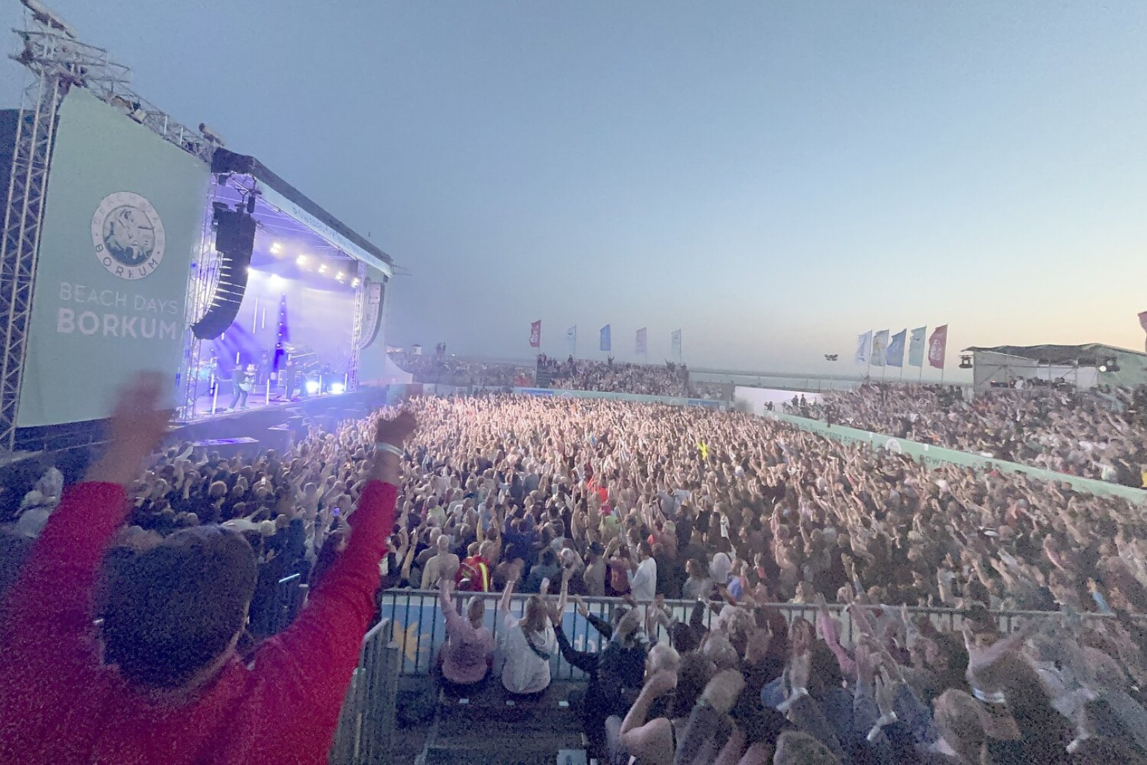 Revolverheld bei den Beach Days Borkum – Teil 2 - Bild 17