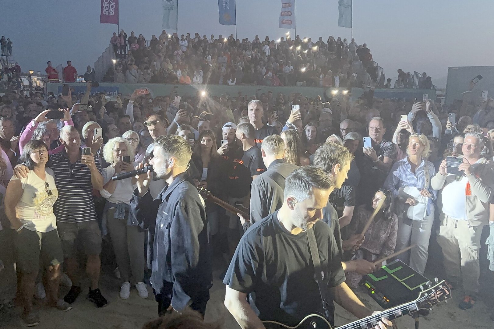 Revolverheld bei den Beach Days Borkum – Teil 2 - Bild 20