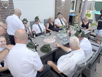 Festumzug durch Ostrhauderfehn - Bild 2