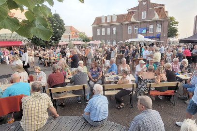 Beatles-Revival-Band trat in Leer auf - Bild 2