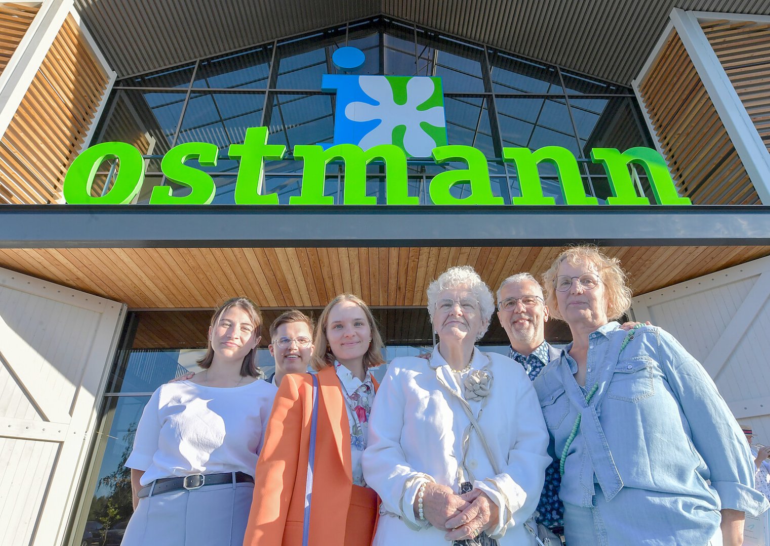Ostmann-Eröffnung in Emden - Bild 13