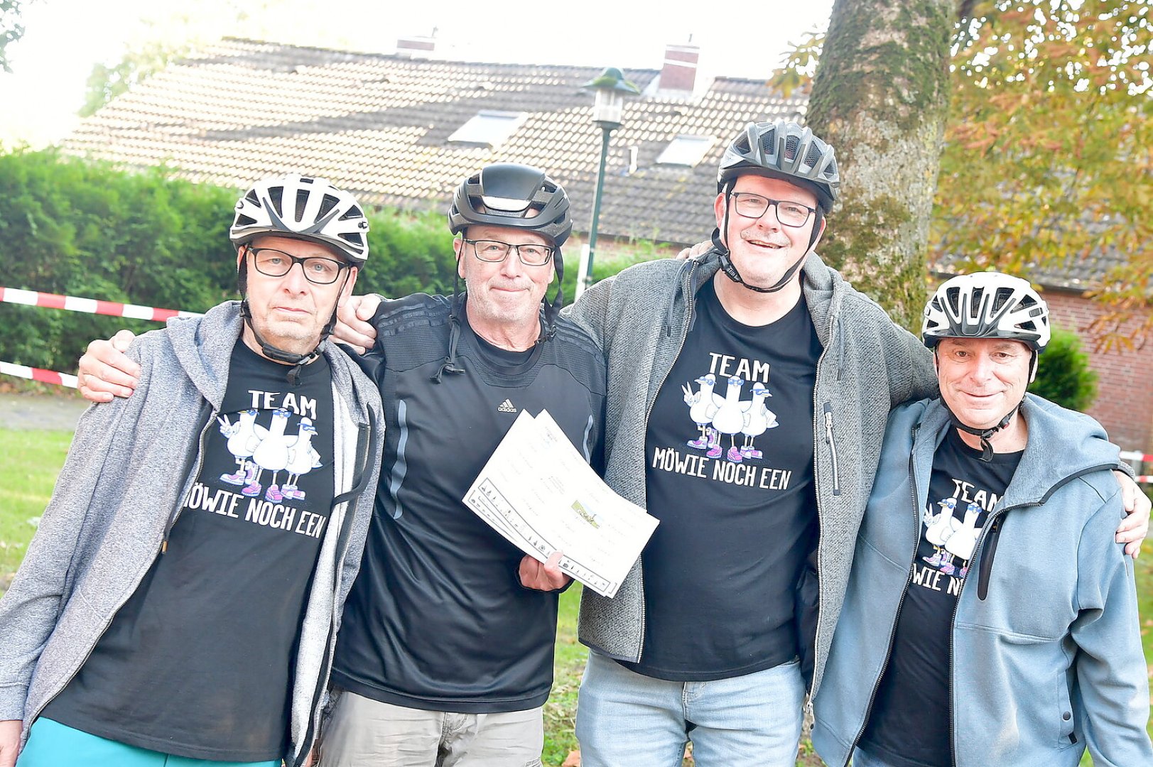 Die 11. Krummhörner Kirchturmtour - Bild 1