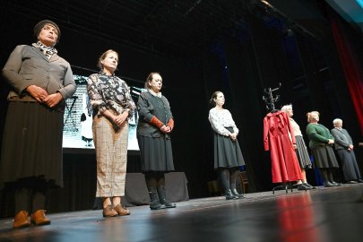 Generalprobe "Das rote Kleid" in Emden - Bild 5