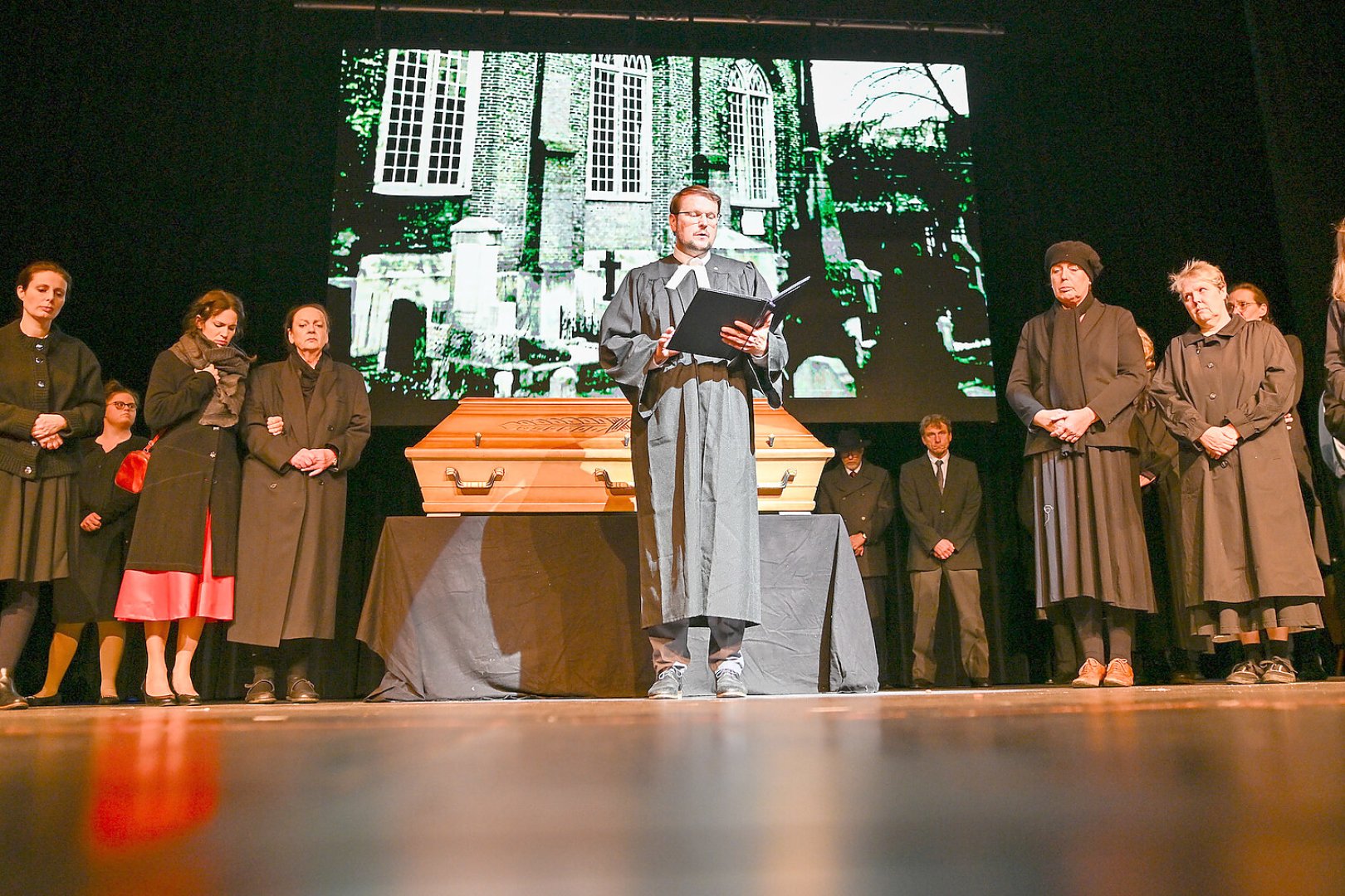 Generalprobe "Das rote Kleid" in Emden - Bild 6