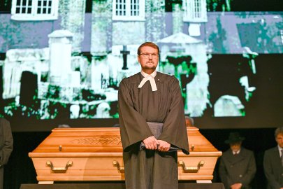 Generalprobe "Das rote Kleid" in Emden - Bild 7