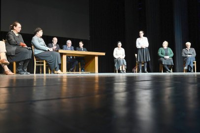 Generalprobe "Das rote Kleid" in Emden - Bild 12