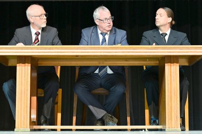 Generalprobe "Das rote Kleid" in Emden - Bild 13