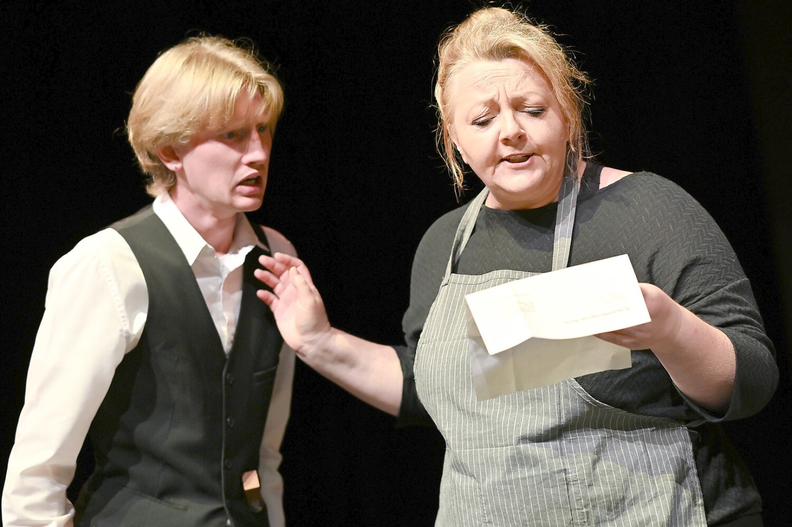 Generalprobe "Das rote Kleid" in Emden - Bild 22