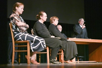 Generalprobe "Das rote Kleid" in Emden - Bild 43