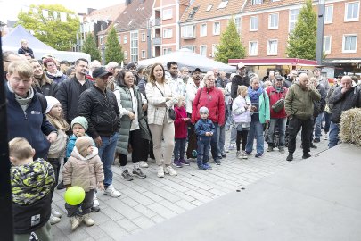 Erntedankfest auf dem Neuen Markt in Emden - Bild 11