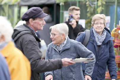 Erntedankfest auf dem Neuen Markt in Emden - Bild 43