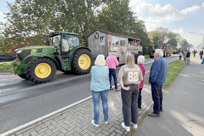 Bilder vom Ernteumzug durch Völlenerkönigsfehn - Bild 2