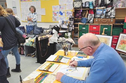 "Altes Handwerk und Hobbys heute" in Möhlenwarf - Bild 2