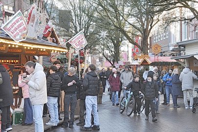 Weihnachtsmarkt Leer 2025 - Bild 3