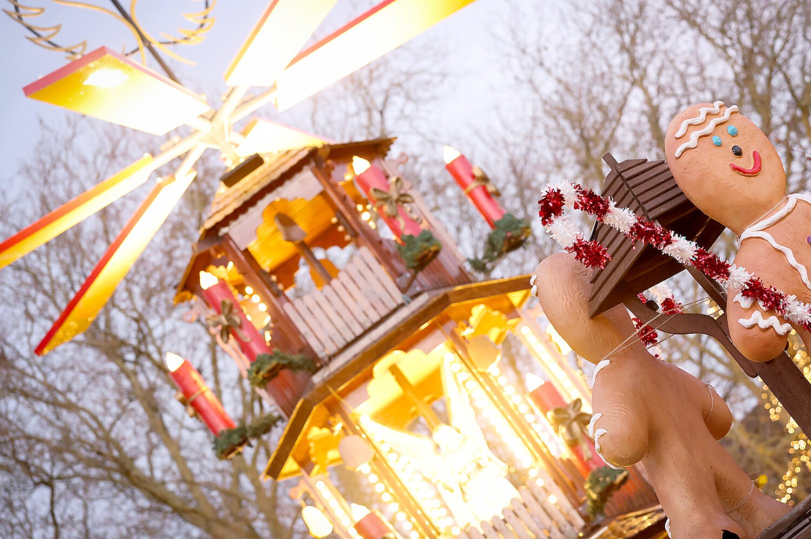 Weihnachtliche Stimmung am Emder Delft - Bild 1