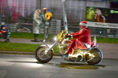 So war die Lichterfahrt in der Krummhörn - Bild 2