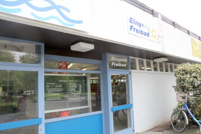Freibad-Saison in Leer eröffnet - Bild 2