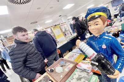 Schöne Autos bei der Classic Motorshow in Bremen  - Bild 2