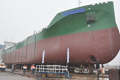 Stapellauf bei Ferus Smit in Leer - Bild 4