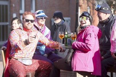 Bildergalerie Pappnasenball - Bild 3