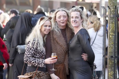 Bildergalerie Pappnasenball - Bild 13