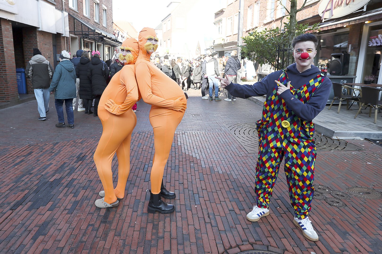 Bildergalerie Pappnasenball - Bild 20