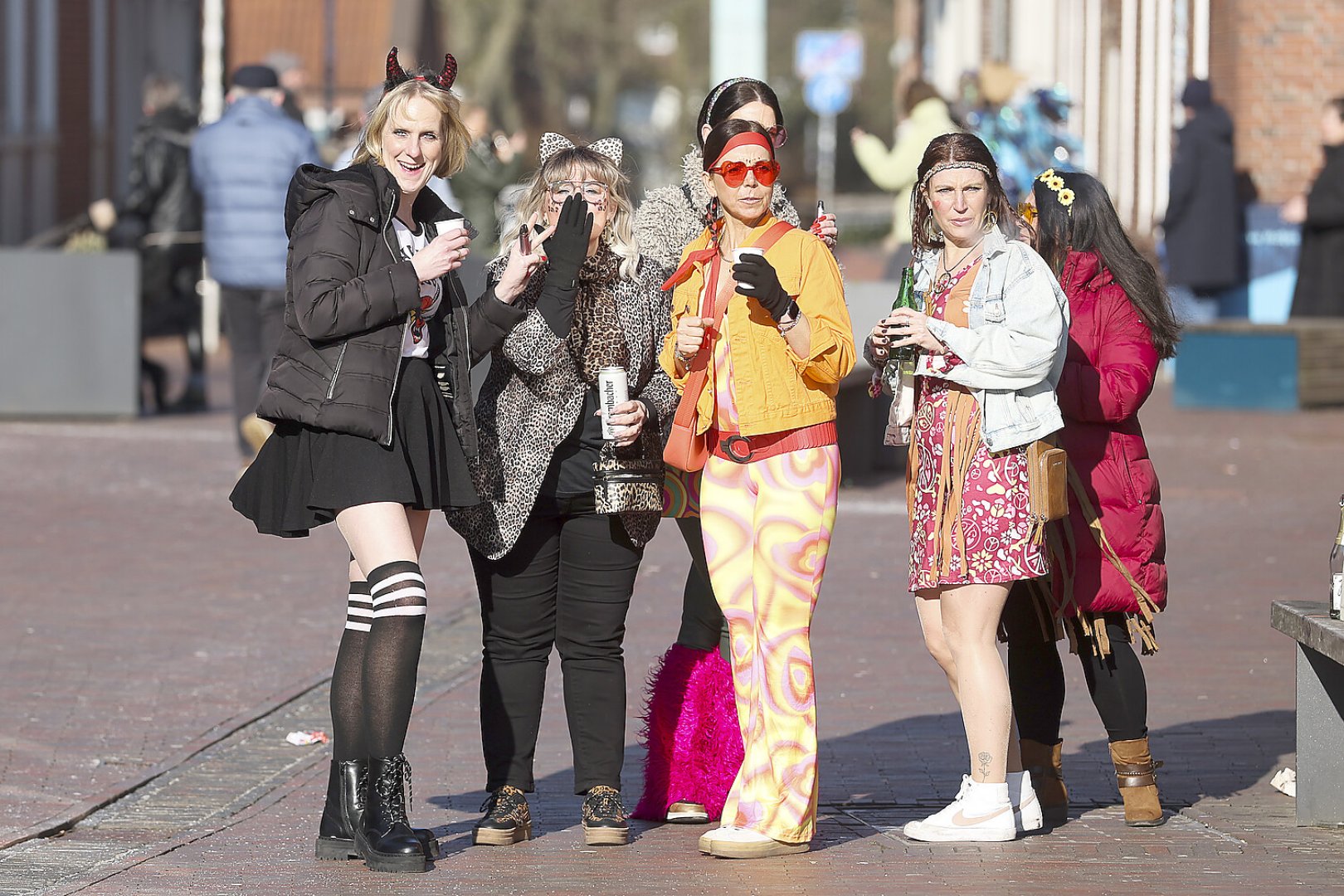 Bildergalerie Pappnasenball - Bild 40