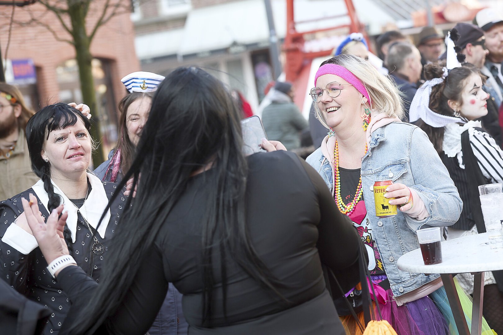 Bildergalerie Pappnasenball - Bild 52