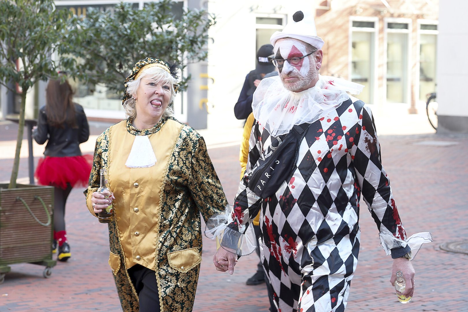 Bildergalerie Pappnasenball - Bild 54