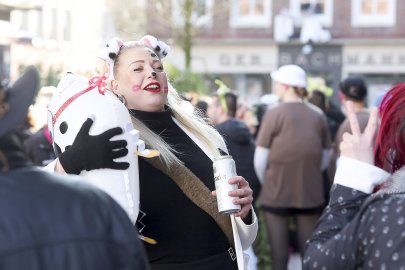 Bildergalerie Pappnasenball - Bild 55