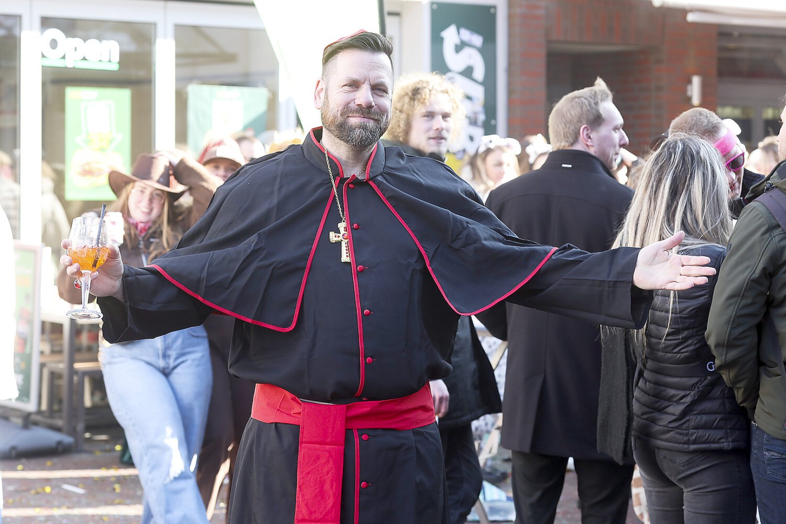 Bildergalerie Pappnasenball - Bild 58