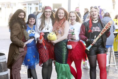 Bildergalerie Pappnasenball - Bild 77