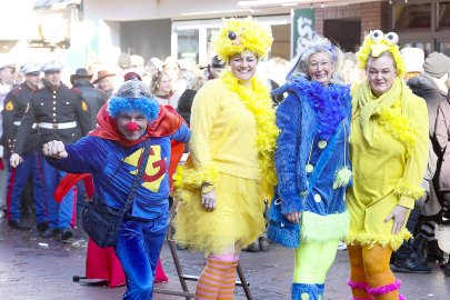 Bildergalerie Pappnasenball - Bild 81