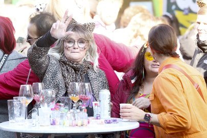 Bildergalerie Pappnasenball - Bild 84