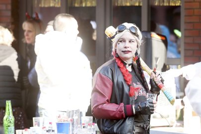 Bildergalerie Pappnasenball - Bild 95