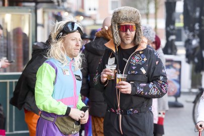 Bildergalerie Pappnasenball - Bild 96