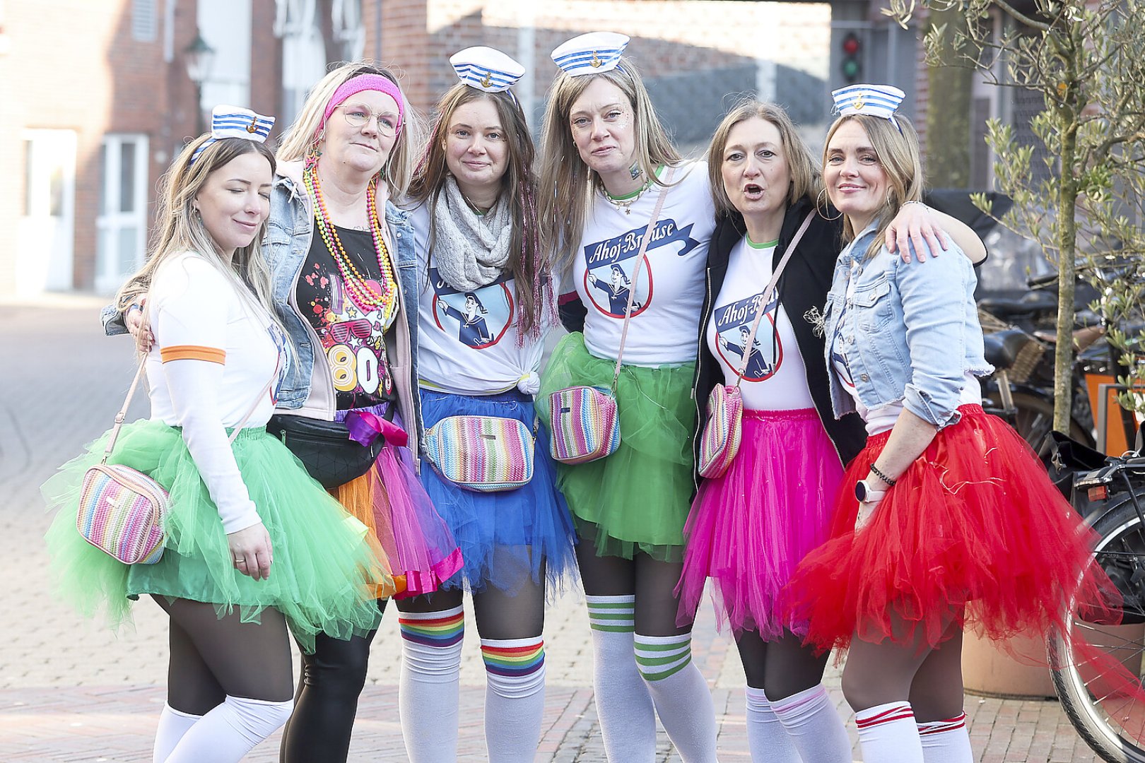 Bildergalerie Pappnasenball - Bild 106