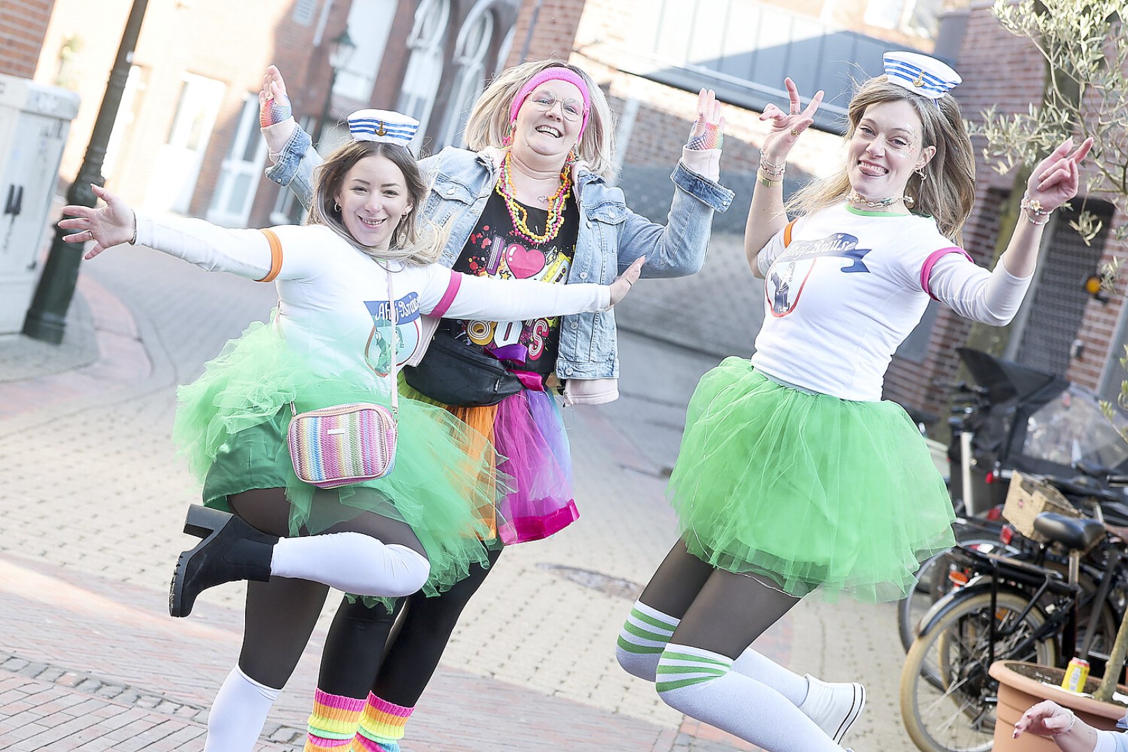 Bildergalerie Pappnasenball - Bild 108