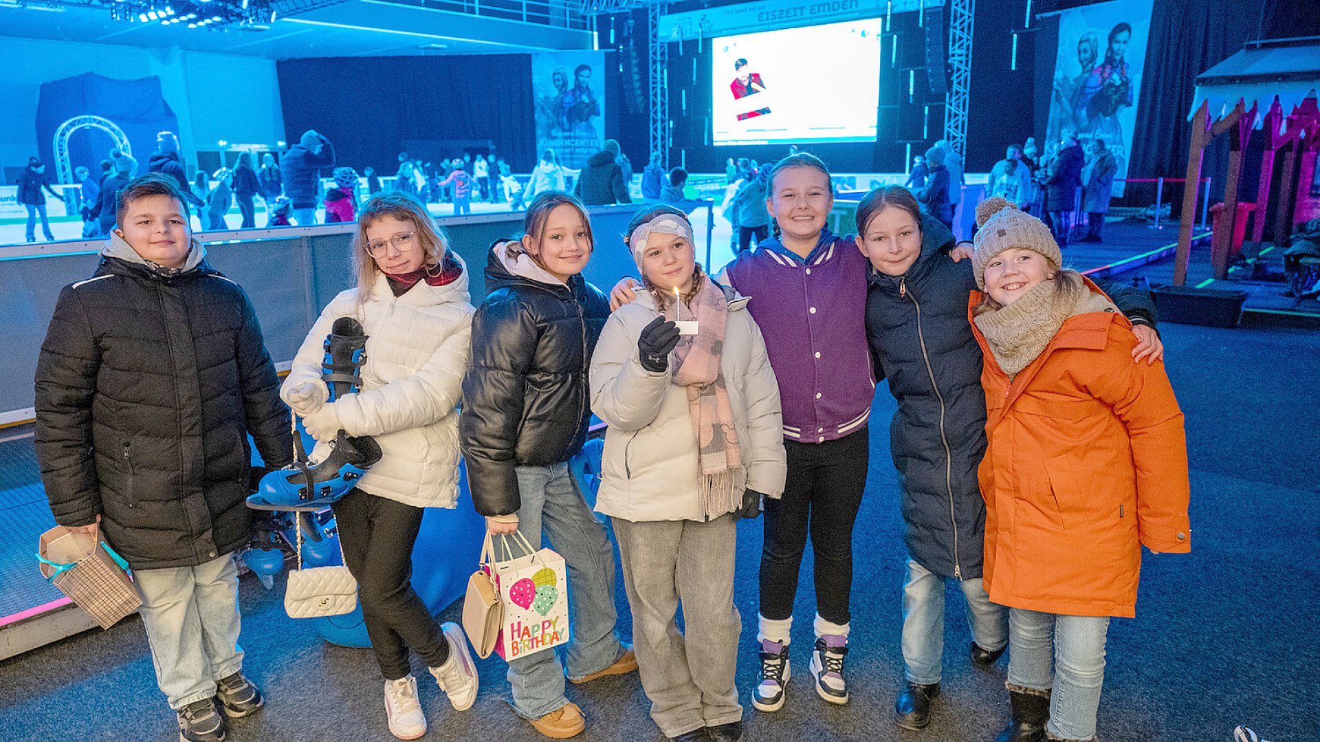 Viel los schon am ersten Eiszeit-Tag  - Bild 2