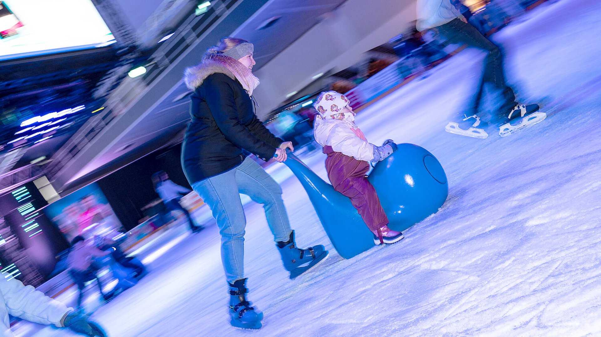 Viel los schon am ersten Eiszeit-Tag  - Bild 4
