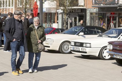 Oldtimermarkt in Emden - Bild 23