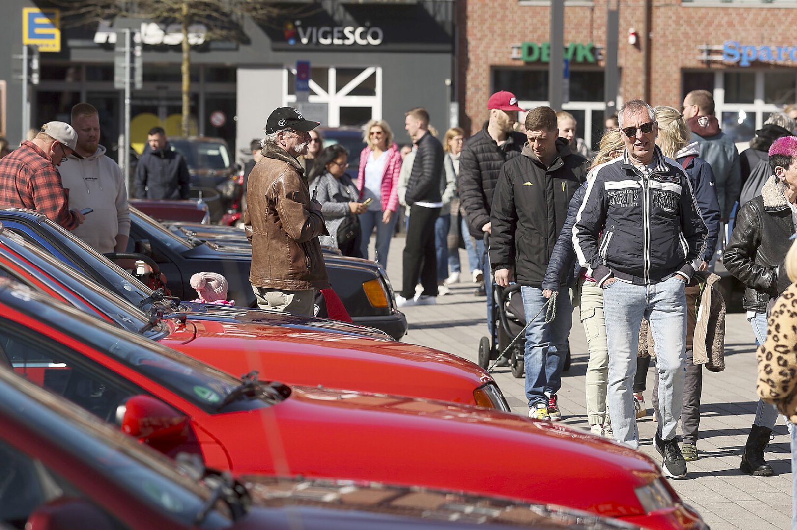 Oldtimermarkt in Emden - Bild 24